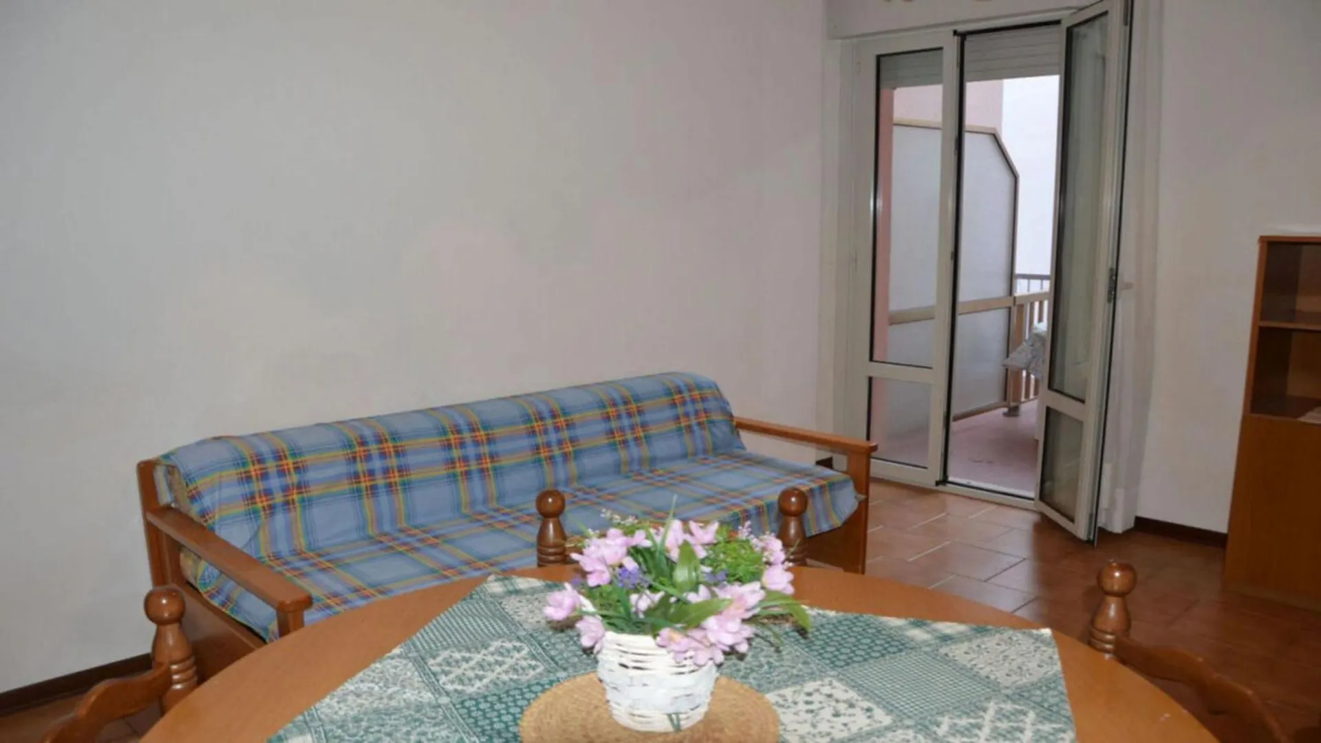 Caorle Awaits You In A Comfortable 3 Bdr Apartment 0*,