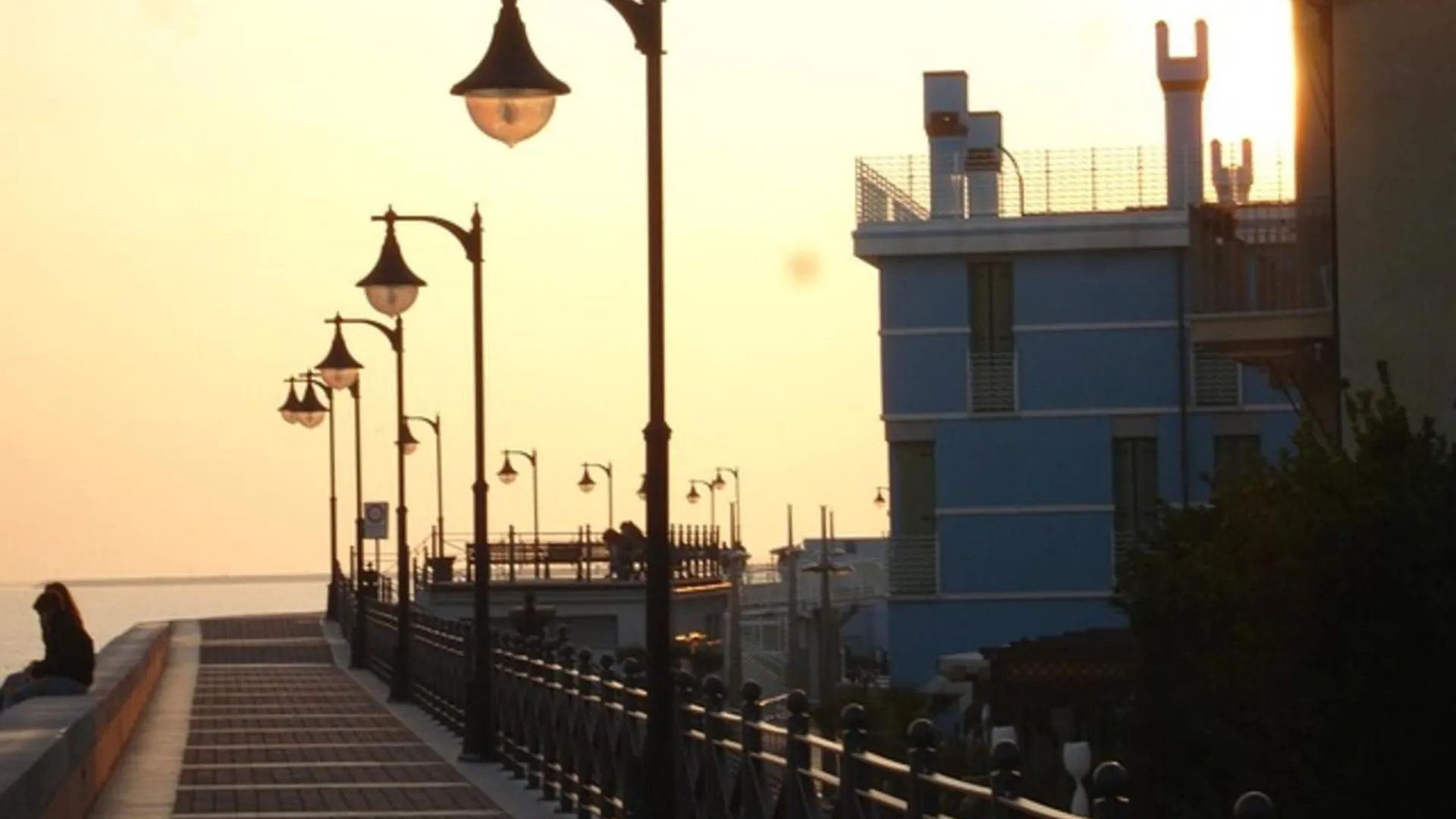Caorle Awaits You In A Comfortable 3 Bdr Apartment Italy