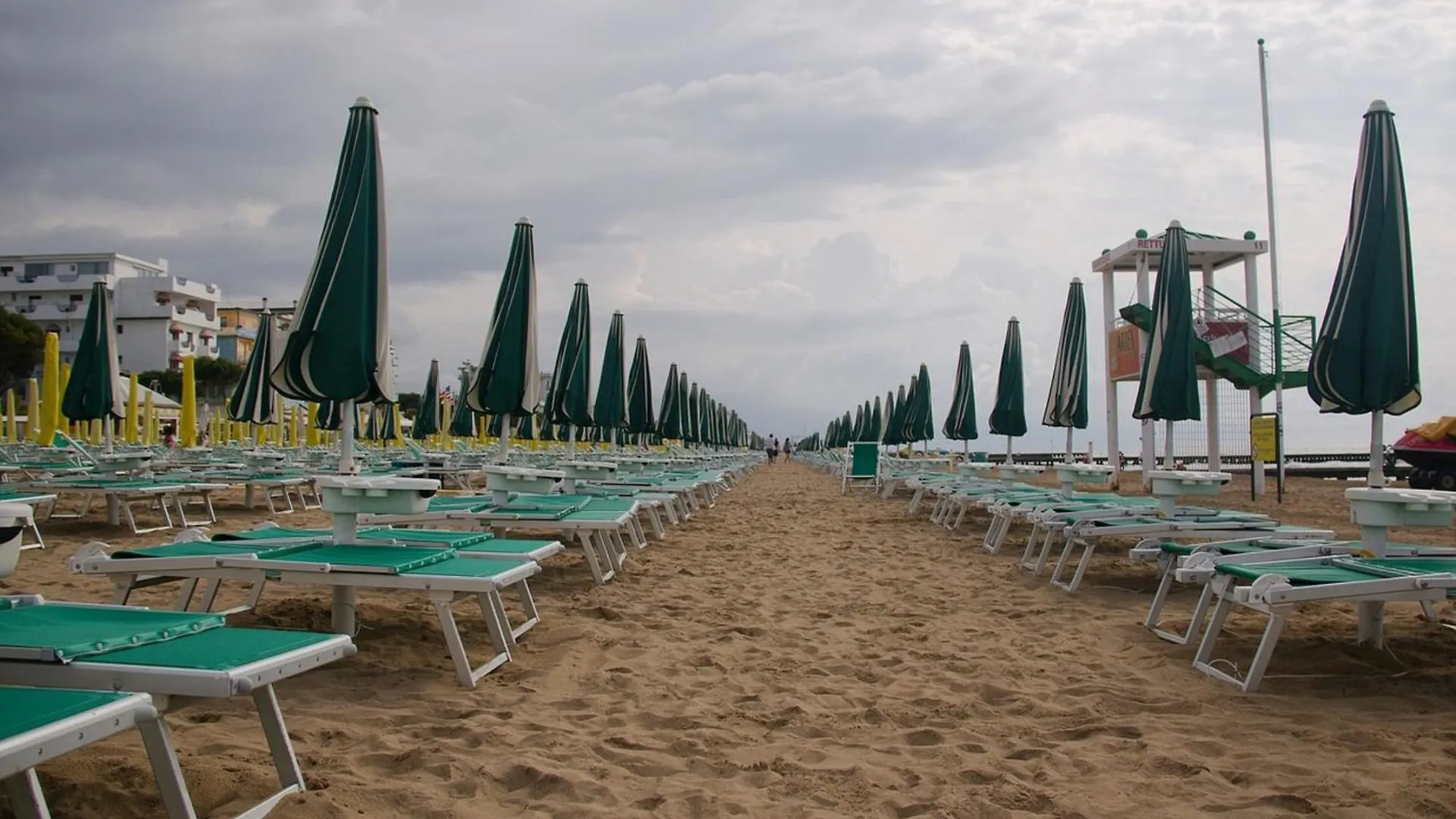 Caorle Awaits You In A Comfortable 3 Bdr Apartment Italy